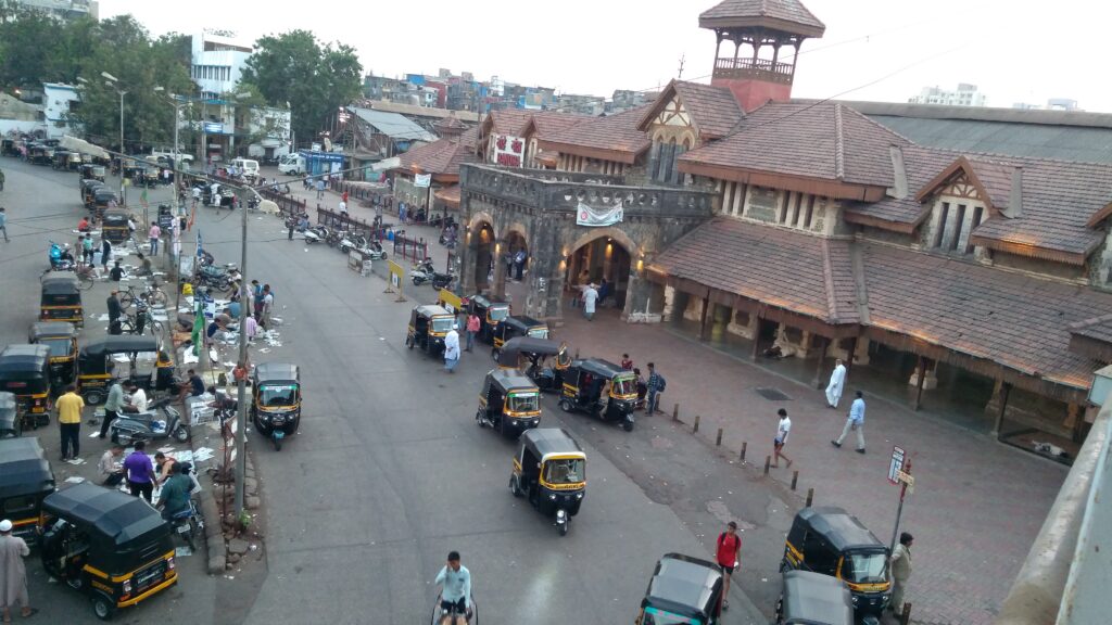 Bandra Station